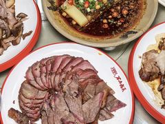 -老鼎万春卤菜(五代传承创始老店)