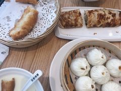 鲜肉小笼包-弄堂咪道-饭香·面香·馄饨香(汇锦广场店)