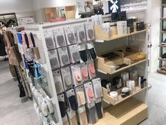 -hotwind热风(国际商场店)