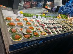 -雍容荟帝王蟹活龙虾展台自助(IFS黑金店)