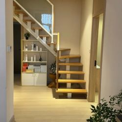 -百秀名媛纹绣美学护肤中心