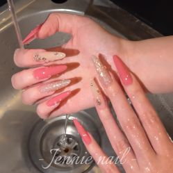 -尤米一站式美甲美睫