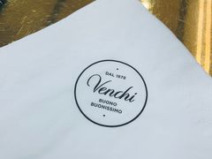 -VENCHI 闻绮(北京国贸商城店)