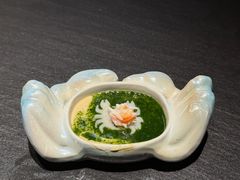 -蟹犇前•帝王蟹雪蟹(陆家嘴店)