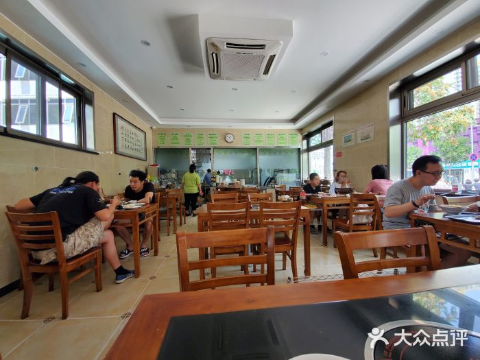 情忆草原涮肉馆大堂图片