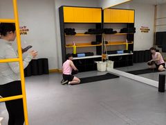 -超鹿运动(五四北泰禾广场店)