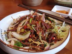 山寨杀猪菜-老滇山寨•云南特色菜•地方菜•民族风情歌舞表演(金碧店)