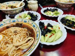 -金杨拉面王小吃面馆·牛三宝面·红烧牛肉粉