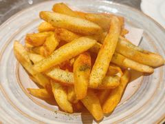 -LESCEDARS Brasserie Bistro香柏树