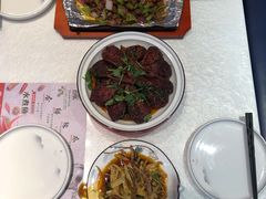 -辣小妮de川菜馆(红旗Mall店)