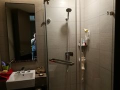 卫生间-如家精选酒店(青岛八大关太平角公园地铁站海水浴场店)