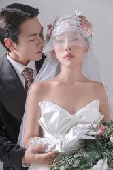 -喜爱高定婚纱摄影