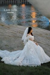 -Lady  Jane高端婚纱礼服馆