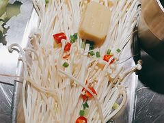 金针菇-马路牙子烧烤音乐酒馆(望京店)