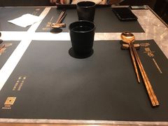 餐具摆设-馔豚·台北菜专门店(深圳湾万象城店)
