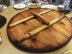 -万里闯关东铁锅炖菜馆(高新旗舰店)