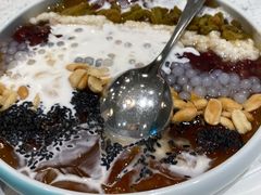 彩虹乌龙冰粉-姚姚酸菜鱼(五象万象汇店)