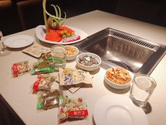 -海底捞火锅鲜切牛肉主题店(长寿路店)