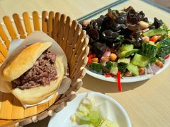 -闫家驴肉老店(华电一校店)