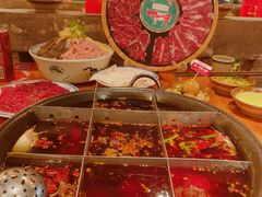 -周小明火锅(黑金冠社区店)