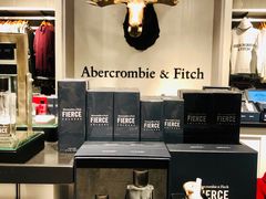 店内环境-Abercrombie & Fitch(天环广场店)
