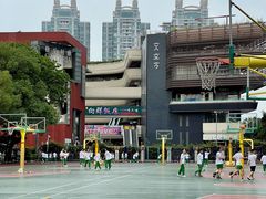 -广州市越秀区育才实验学校