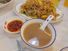 粉葛鲮鱼汤-明本湛江鸡•海鲜小厨(陈家祠店)