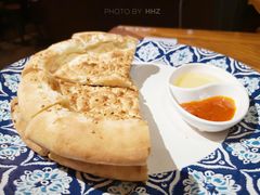 新疆烤馕-阿罗新疆菜(人民广场店)