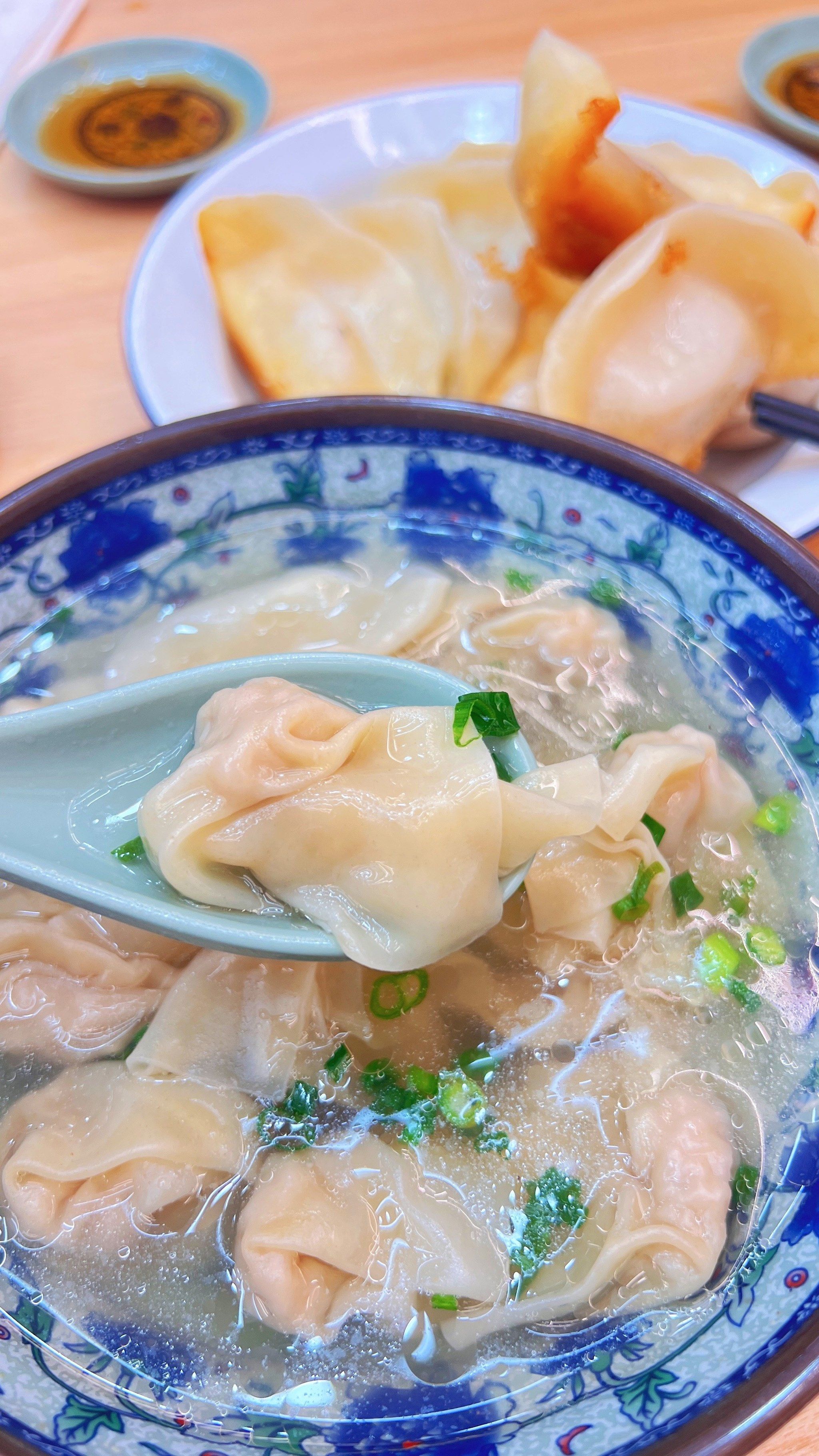 早起必吃好滋味:锅贴➕小馄饨