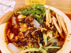 浑源凉粉-顺溜·手工刀削面·黑金店(铜锣湾店)