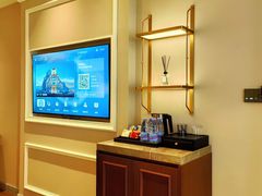 -维也纳酒店(华为广州研发中心罗冲围店)