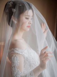 -莫小姐婚纱