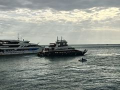 -三亚游船旅游中心(三亚鹿回头游艇游船公共码头店)