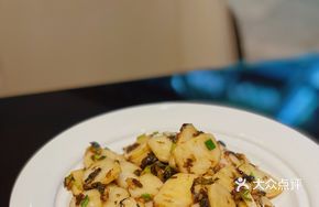 Dried Vegetable Stir-fried Rice Cake