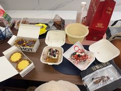 -HOT CRUSH趁热集合·现烤面包(上海环球港店)
