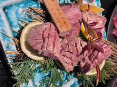 -山川小町·极番烧肉(新地假日广场店)