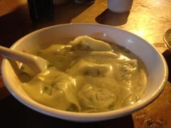 荠菜肉馄饨-潘国仙耳光馄饨(黄家阙路店)