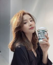 -AYO SALON