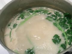 -红鼎豆捞·非遗鲍皇汤火锅(宝丰路店)