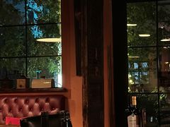 -SISTERS BAR RESTAURANT川意酒馆(嘉善老市H楼店)