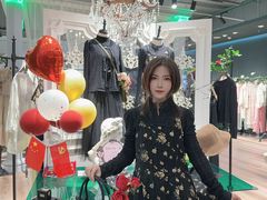 -王府井百货熙地港店