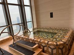 -珠海瑞吉酒店游泳池