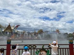 -七彩云南欢乐世界