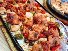 -老东镇啤酒屋海鲜加工·蒸汽海鲜·海鲜烧烤(台东店)