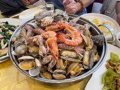 -鑫渔港海鲜本地菜·山海关浑锅(东戴河店)