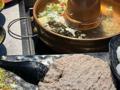 -洞庭洲·防空洞火锅·烧烤·铜锅涮肉(新百广场店)
