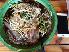 -闯关东东北农家菜(崂山石老人店)