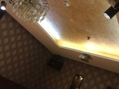 -青瓦餐厅·生鱼片·韩园烤肉(西塔店)