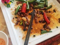 -方鼎食府
