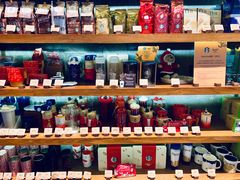 零售区-星巴克臻选(南京艾尚天地店)